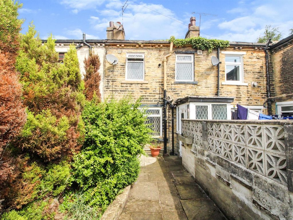 1 bed cottage for sale in Providence Row, Bradford BD2 Zoopla