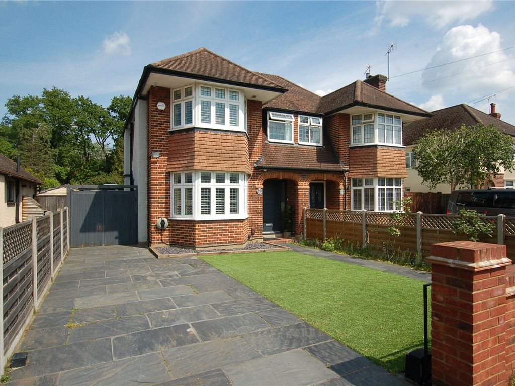 4 bed semidetached house for sale in Pinewood Avenue, New Haw KT15, £