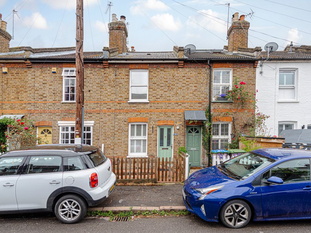 2 bed terraced house for sale in Queens Road, Thames Ditton KT7 Zoopla