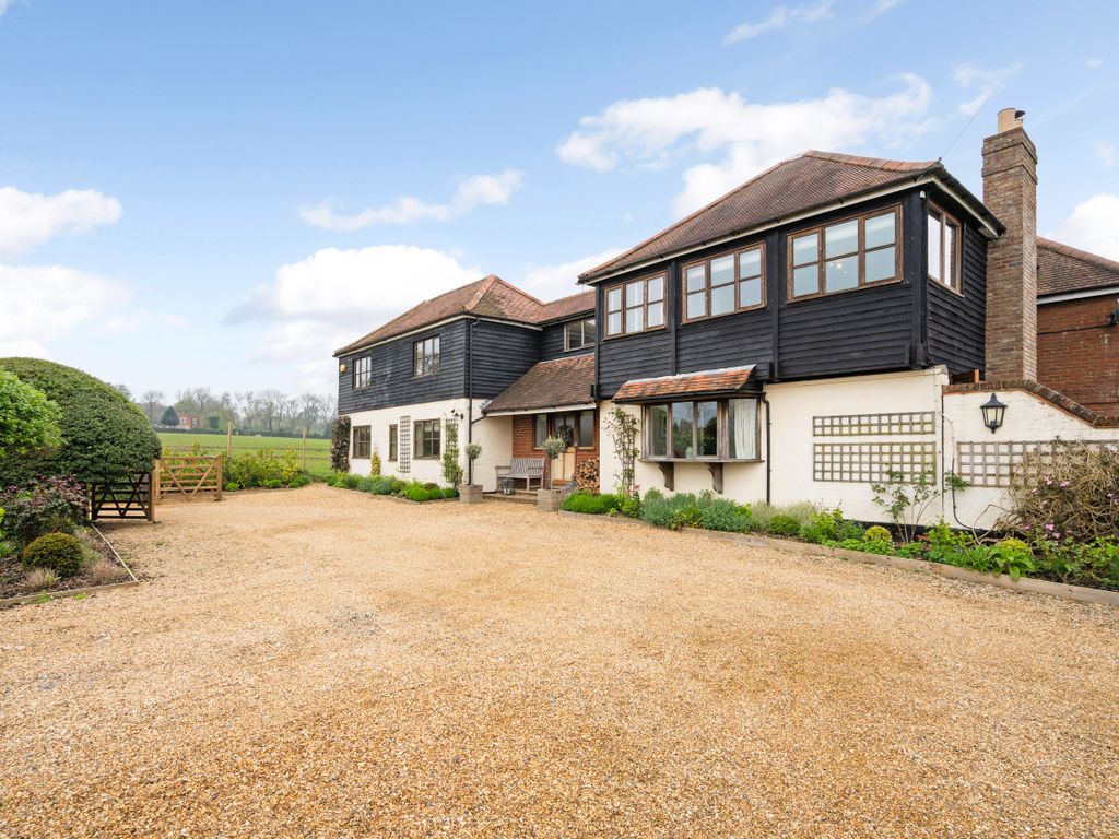 5 bed detached house for sale in Northend, HenleyOnThames RG9, £