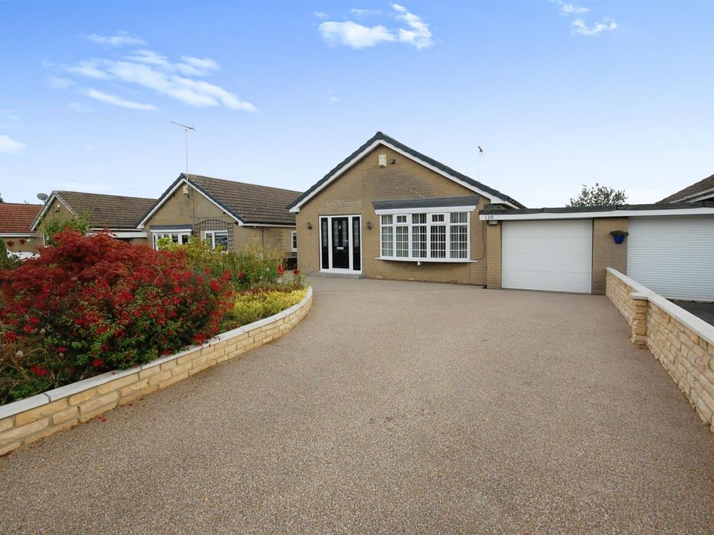 2 bed semidetached bungalow for sale in Great North Road, Micklefield