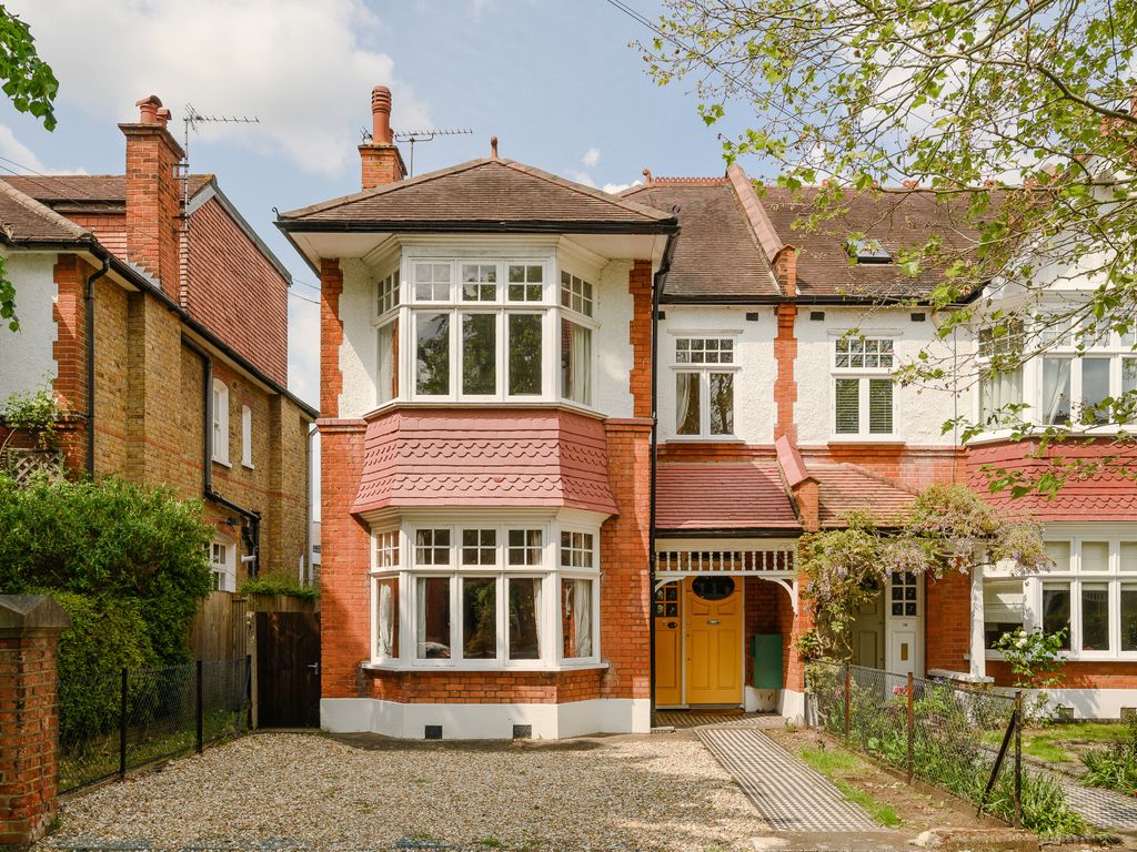4 bed end terrace house for sale in Manor Gardens, Wimbledon, London