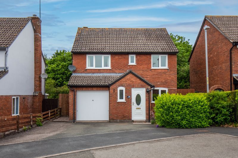 4 bed detached house to rent in Underwood Close, Callow Hill, Redditch