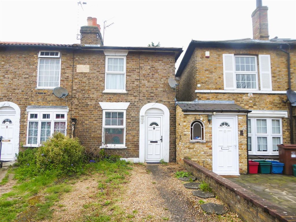 New home, 2 bed property for sale in Bath Road, Hounslow TW3, £425,000
