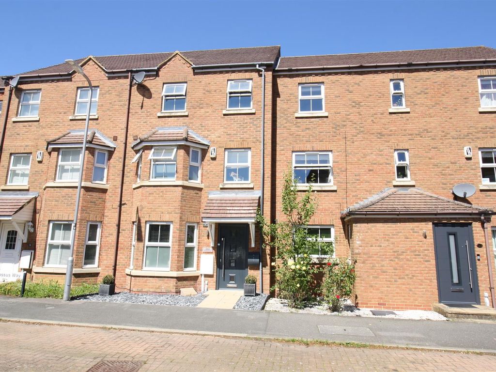 3 bed town house for sale in Colossus Way, Bletchley, Milton Keynes MK3
