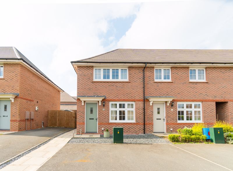 2 bed terraced house to rent in Higgins Lane, Burscough, Ormskirk L40
