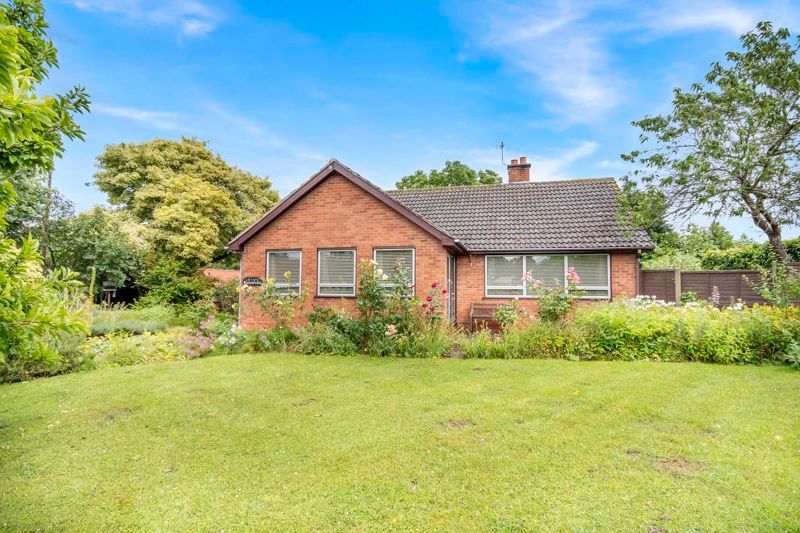 3 bed bungalow for sale in Top Street, East Drayton, Retford DN22 Zoopla