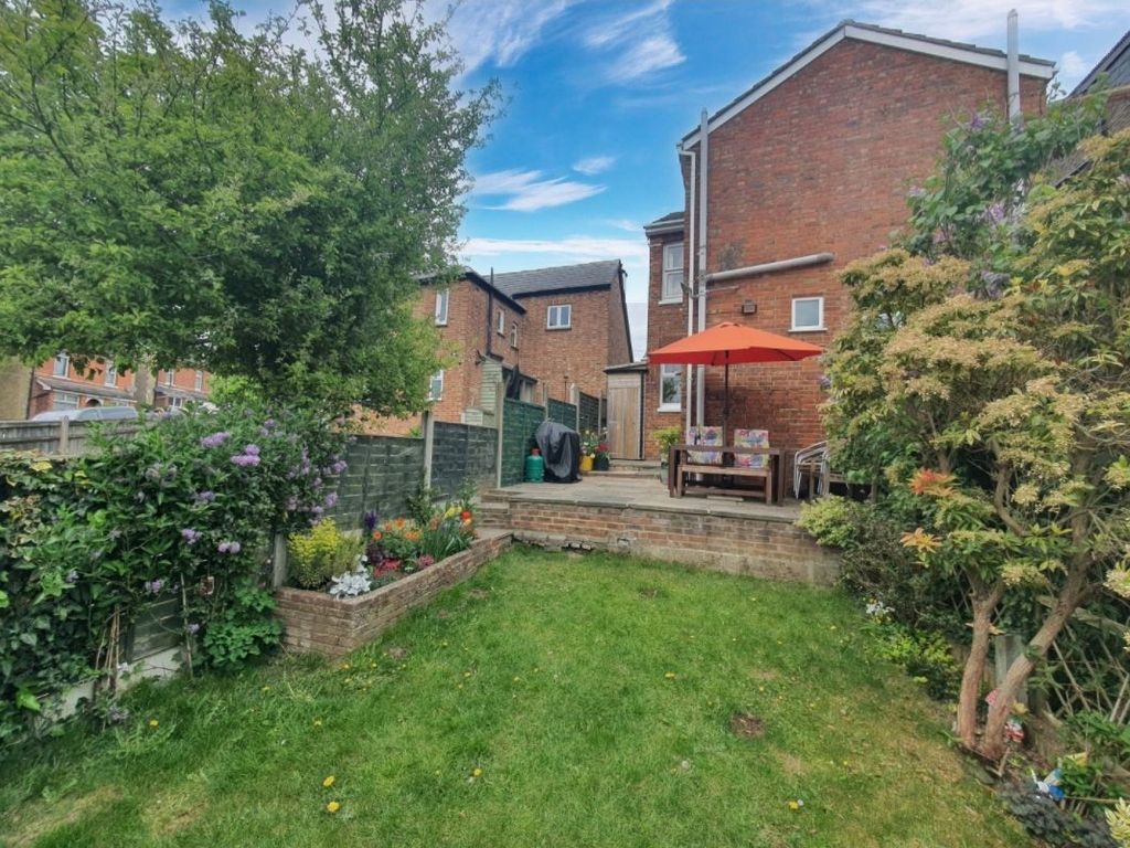 2 bed semidetached house for sale in Dynevor Road, Tunbridge Wells TN4