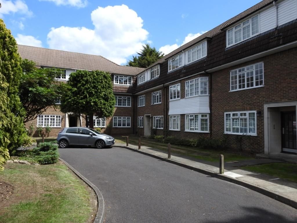 2 bed flat for sale in Queensfield Court, London Road, North Cheam SM3 Zoopla