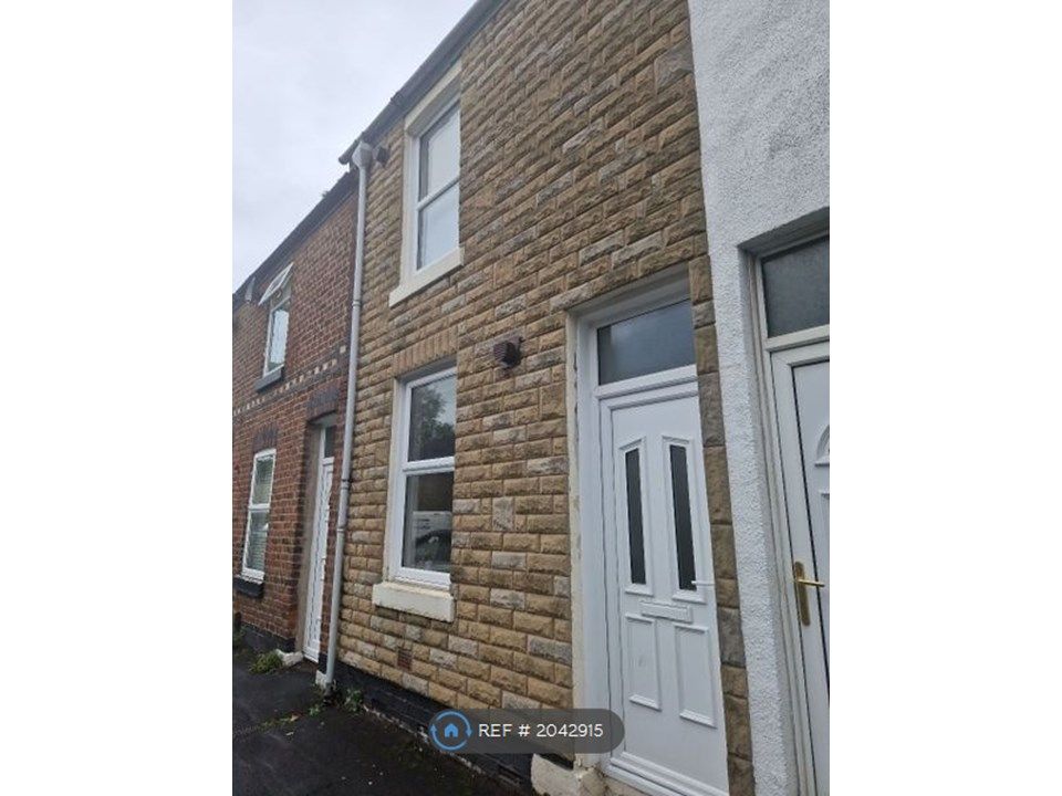 2 bed terraced house to rent in Eaton Street, Runcorn WA7, £695 pcm
