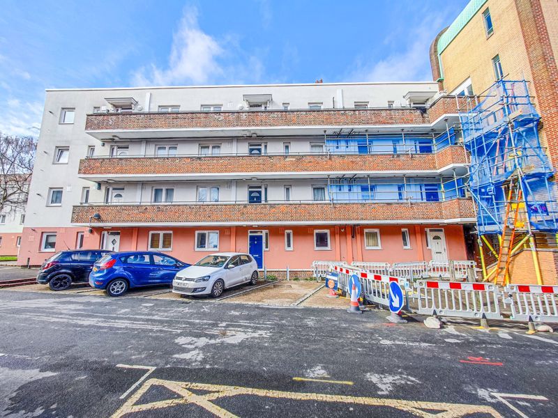 3 bed flat for sale in Wrottesley Road, Plumstead, London SE18 Zoopla