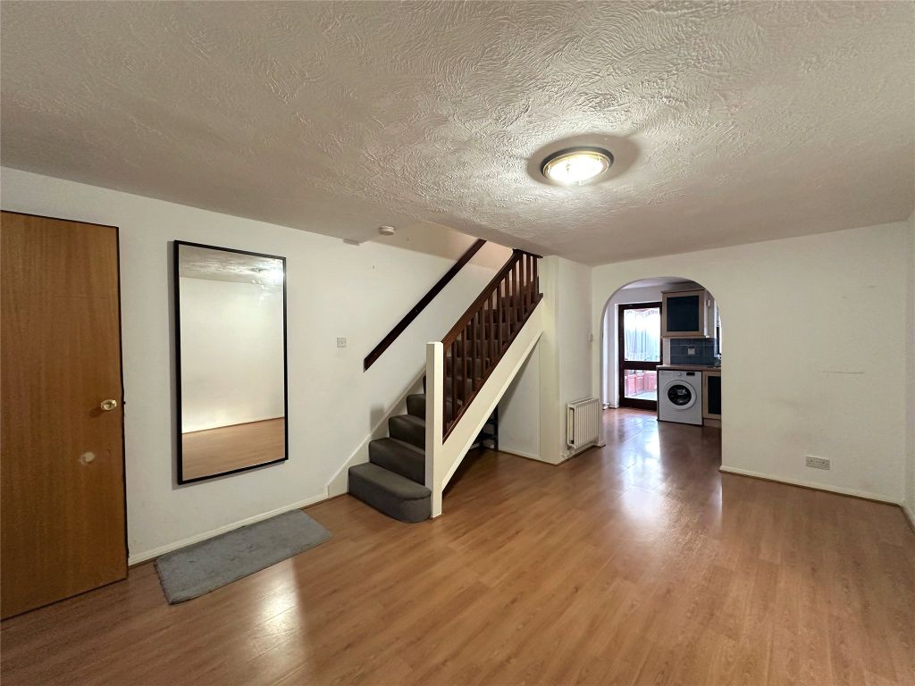 2 bed terraced house to rent in Spring Grove, Mitcham, Surrey CR4, £