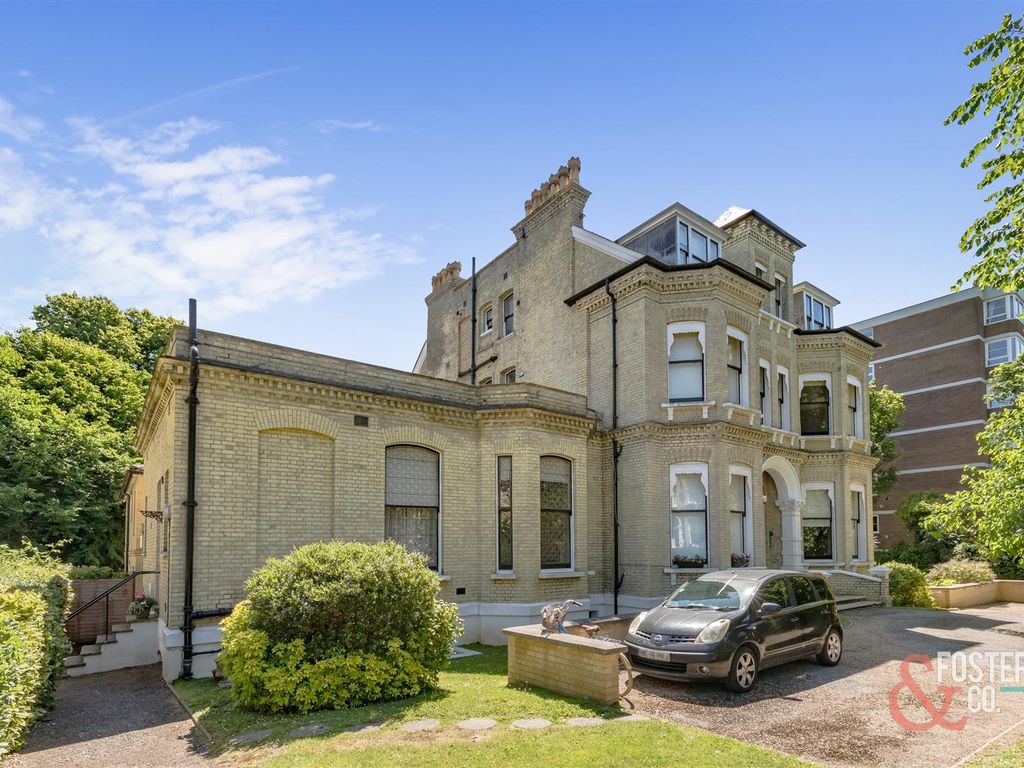 3 bed flat for sale in Eaton Gardens, Hove BN3 Zoopla