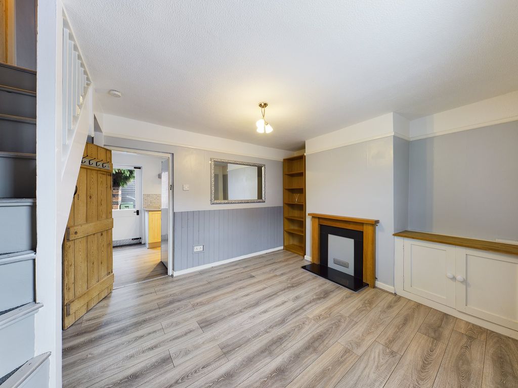 2 bed property to rent in East Street, Tewkesbury, Gloucestershire GL20