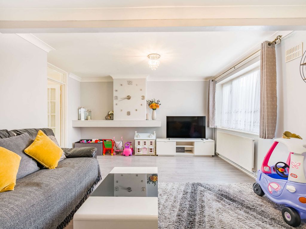 Chadd Green, London E13  