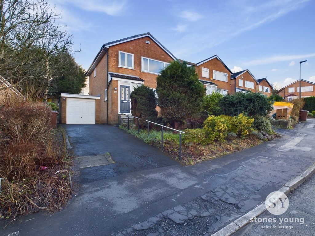 3 bed detached house for sale in Rhodes Avenue, Blackburn BB1, £285,000