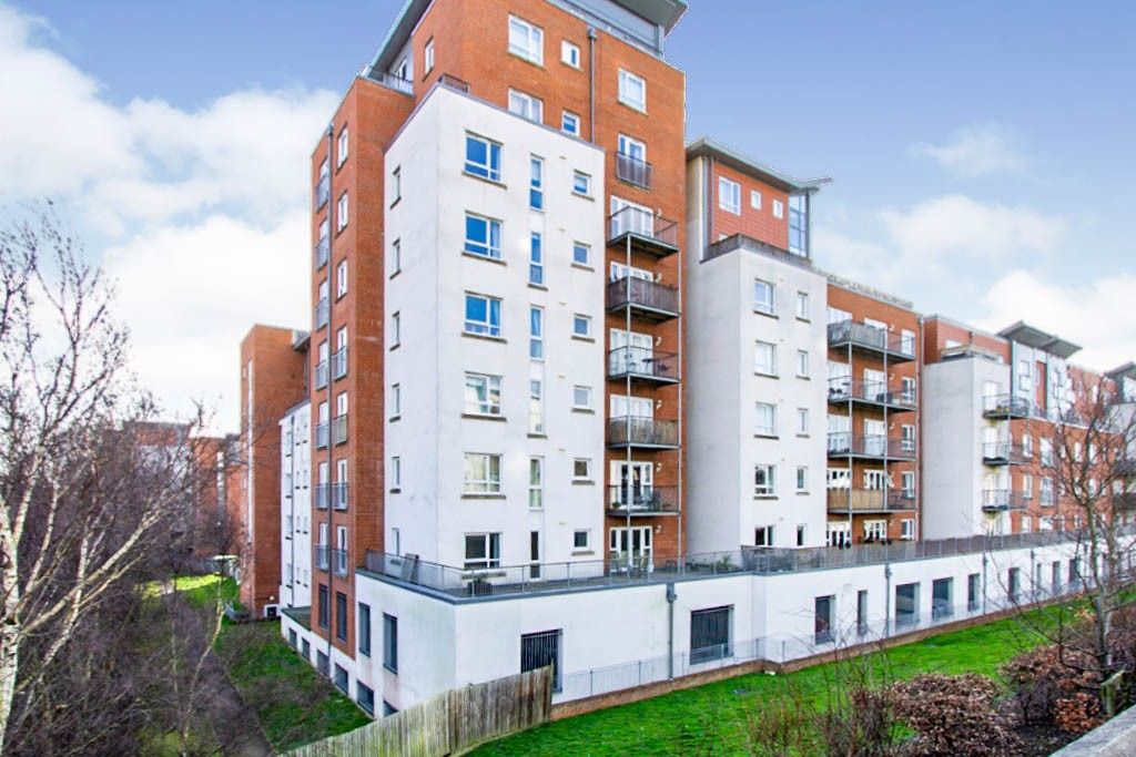 2 bed flat to rent in Avenel Way, Poole, Dorset BH15 Zoopla