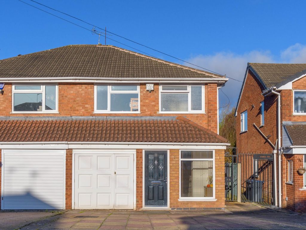 3 bed semidetached house for sale in Gibbs Hill Road, Birmingham, West