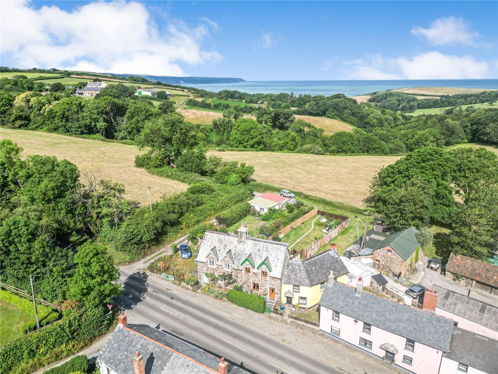 3 bed detached house for sale in Fairy Cross, Bideford EX39, £375,000
