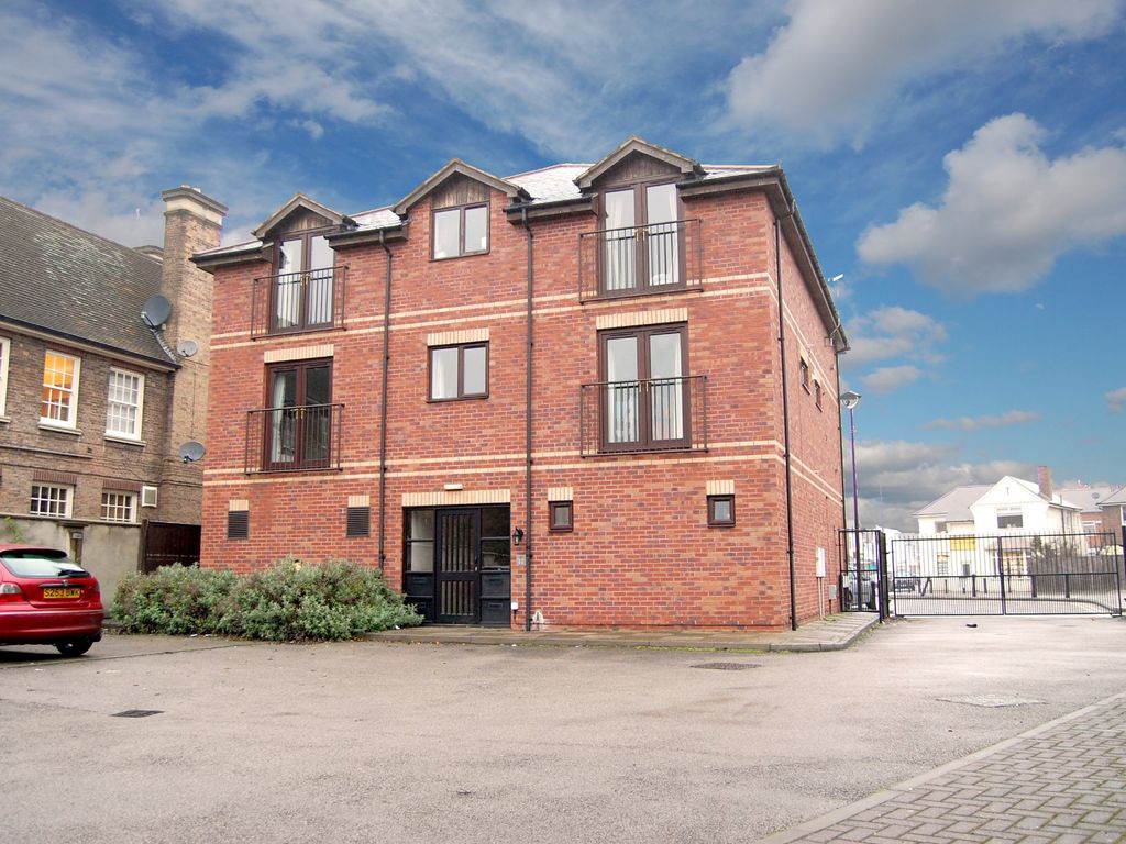 2 bed flat to rent in Gordon Square, West Bridgford, Nottingham Ng 2