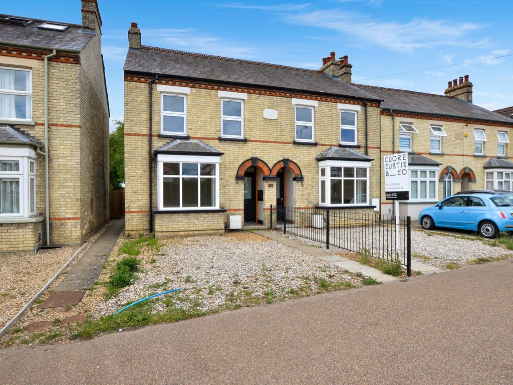 3 bed semidetached house for sale in Shelford Road, Trumpington