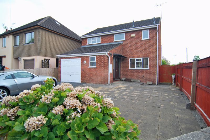 4 bed detached house for sale in Lansdown Road, Gloucester GL1 Zoopla