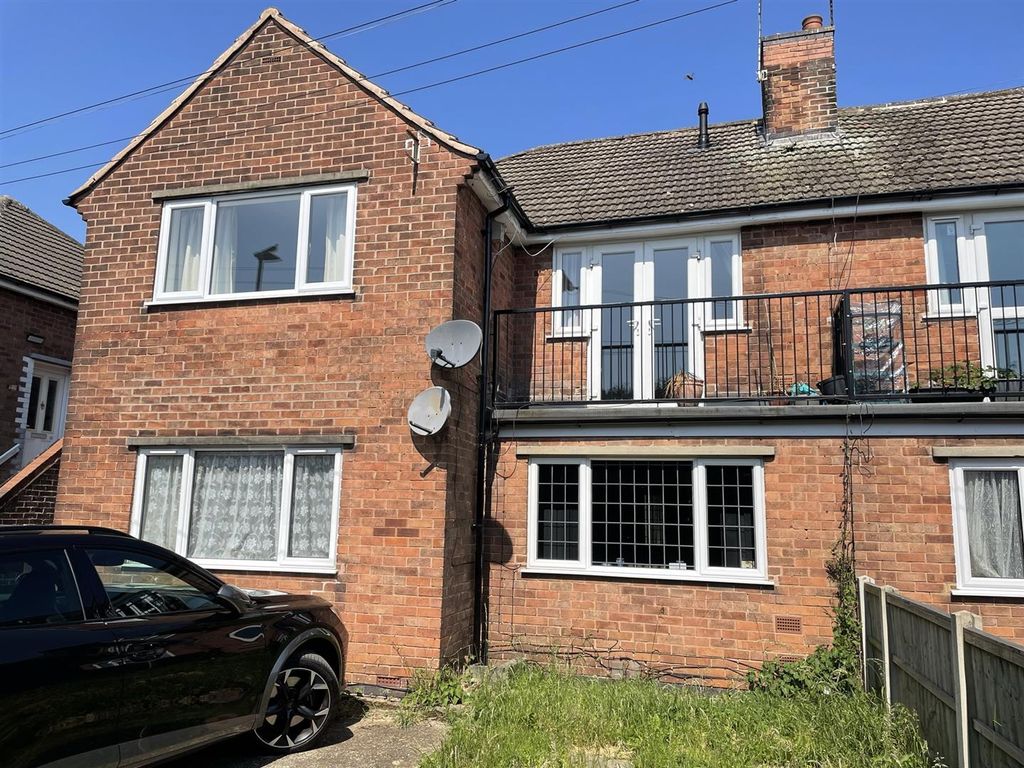 2 bed flat to rent in Rowan Close, KirkbyInAshfield, Nottingham NG17