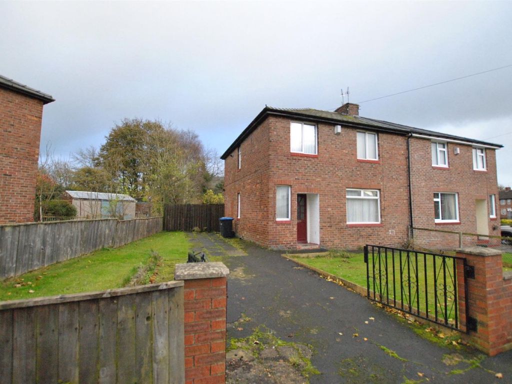 4 bed semidetached house to rent in The Moorlands, Durham DH1, £1,907