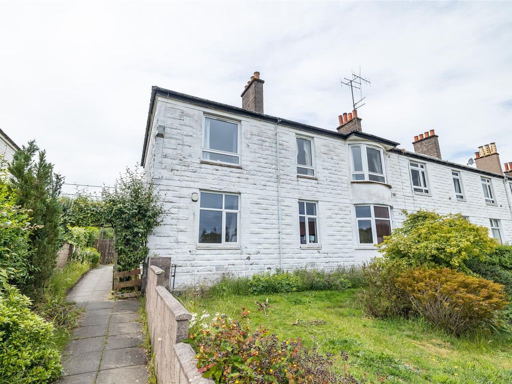 3 bed property for sale in Mains Drive, Dundee DD4, £120,000 Zoopla