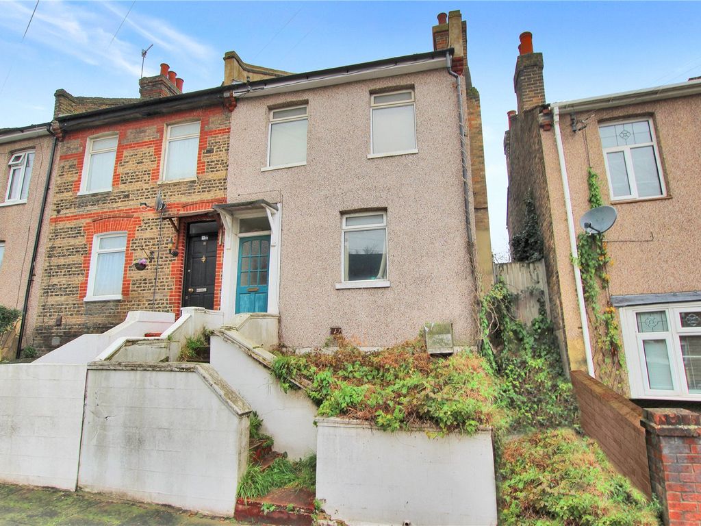 2 bed end terrace house for sale in Parkdale Road, Plumstead, London