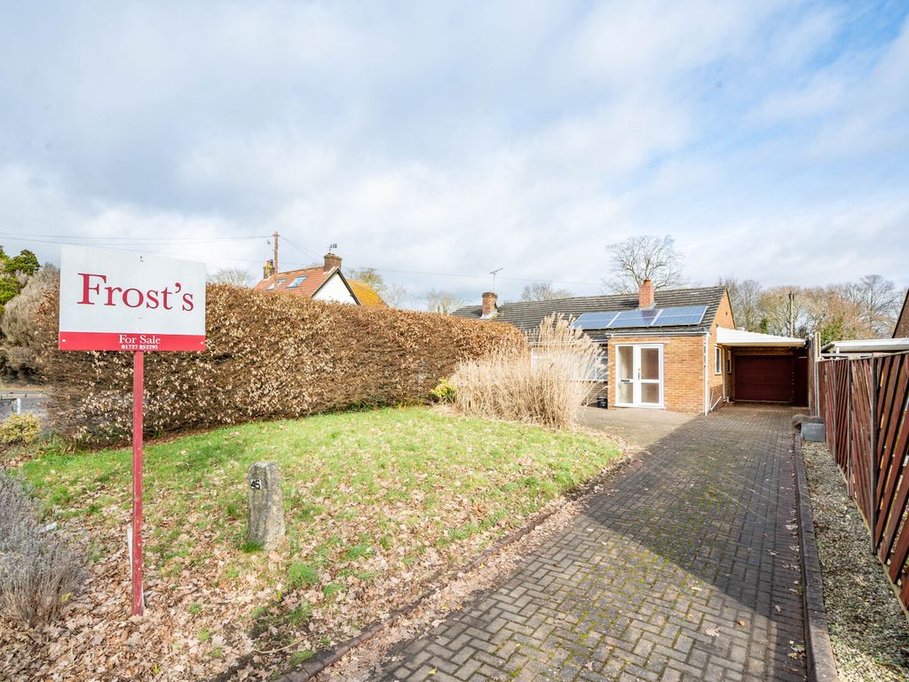 2 bed bungalow for sale in Colney Heath Lane, St. Albans, Hertfordshire