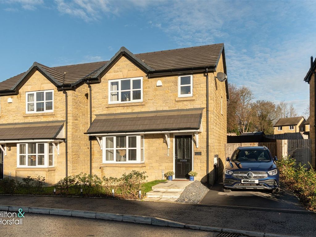 New home, 3 bed detached house for sale in Colvin Way, Burnley BB12, £