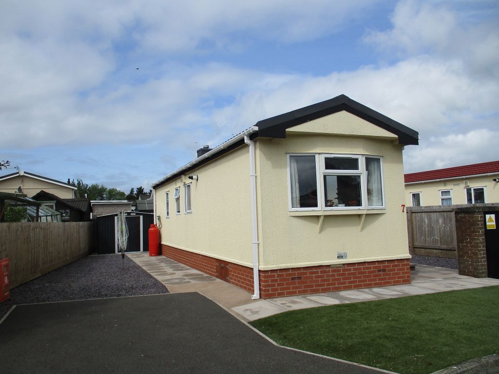 2 bed mobile/park home for sale in Cherrytree Park, Empire Way, Gretna