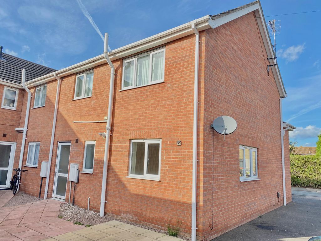 2 bed flat to rent in Ladysmith Avenue, Whittlesey, Peterborough PE7, £795 pcm Zoopla