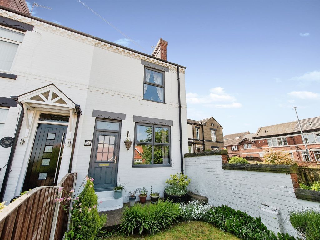 3 bed end terrace house for sale in Halfpenny Lane, Pontefract WF8, £