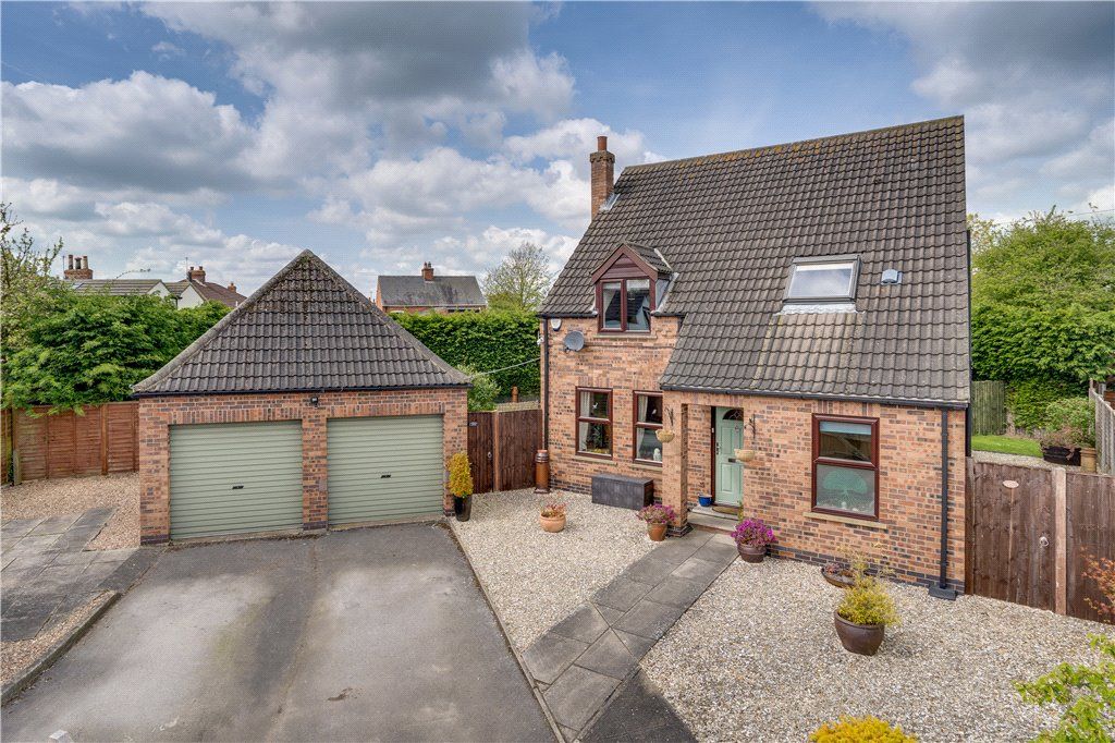 4 bed detached house for sale in Oak Tree Court, Main Street, Bubwith