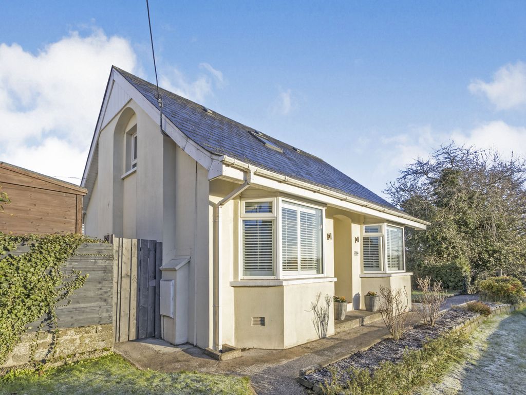 4 bed detached bungalow for sale in Upper Newtownards Road, Belfast