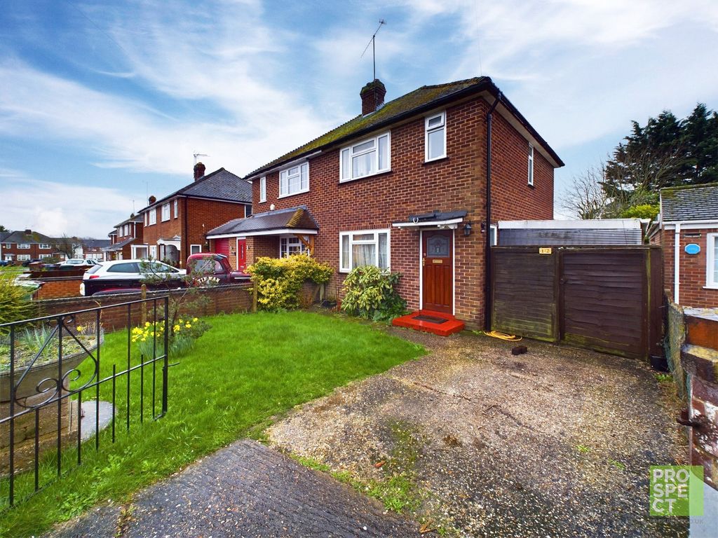 2 bed semidetached house for sale in Worcester Close, Southcote