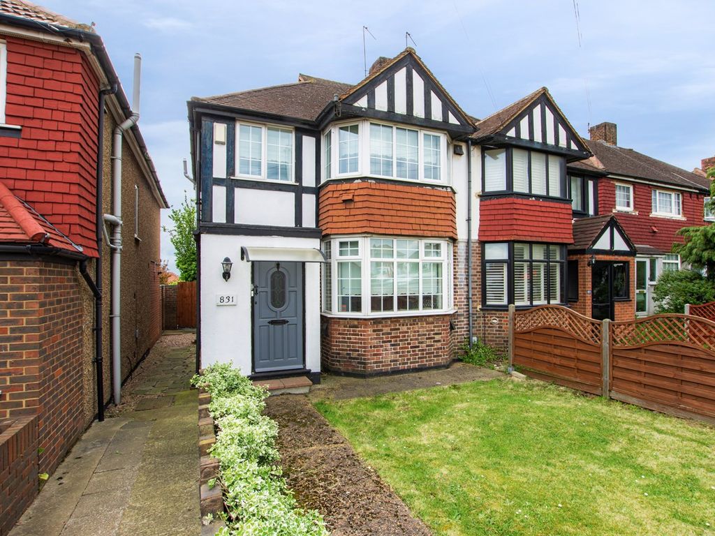 3 bed semidetached house for sale in East Rochester Way, Sidcup DA15