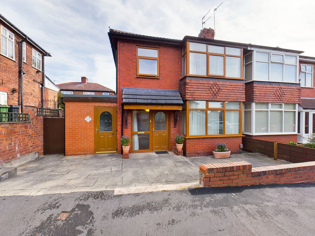 3 bed semidetached house for sale in Wilshaw Grove, AshtonUnderLyne