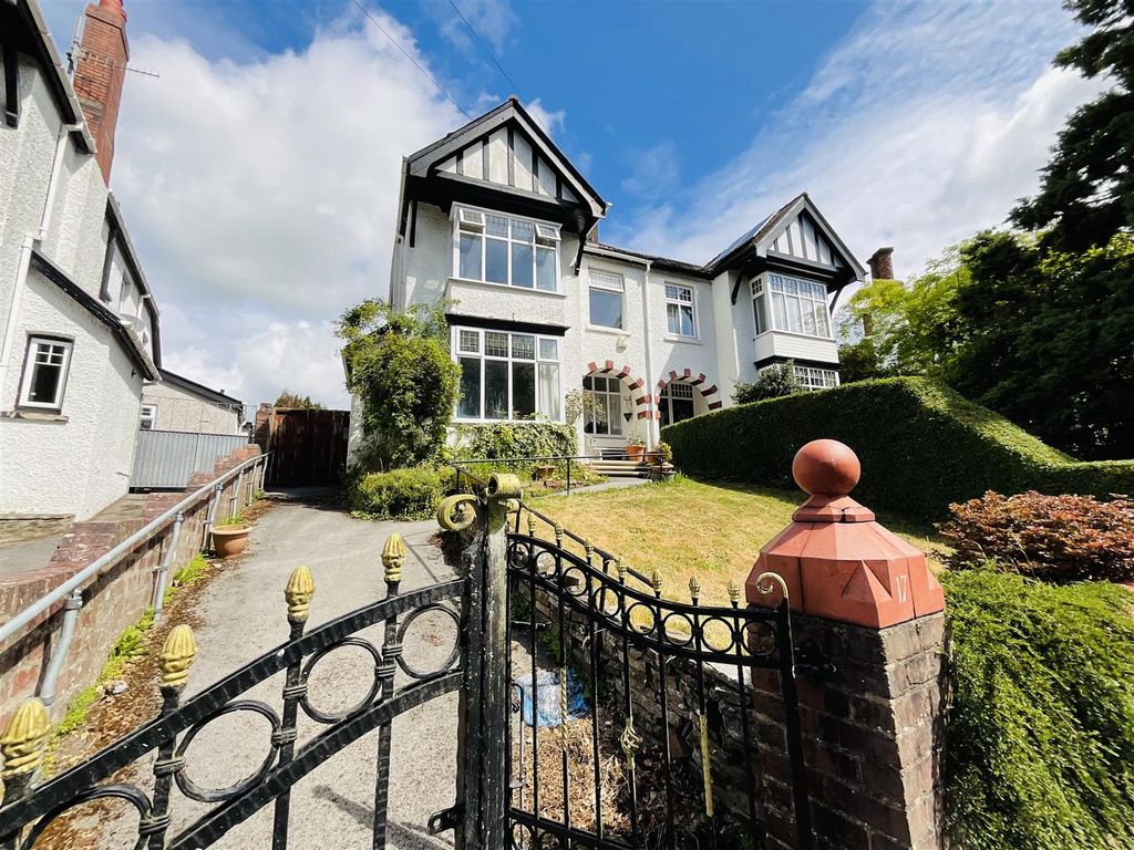 4 bed semidetached house for sale in Parc Howard Avenue, Llanelli SA15 Zoopla