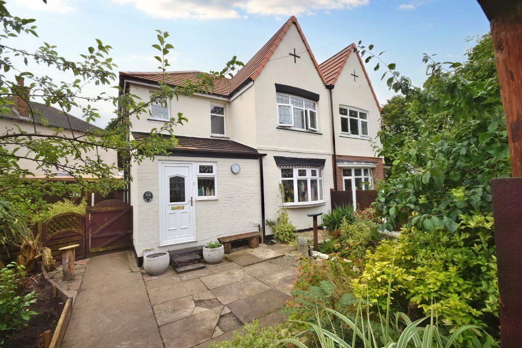 3 bed semidetached house for sale in Thornes Road, Wakefield, West