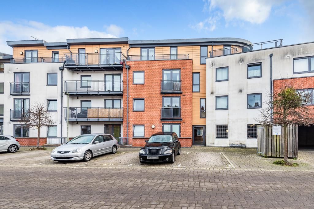 1 bed flat for sale in Camberley, Surrey GU15 Zoopla