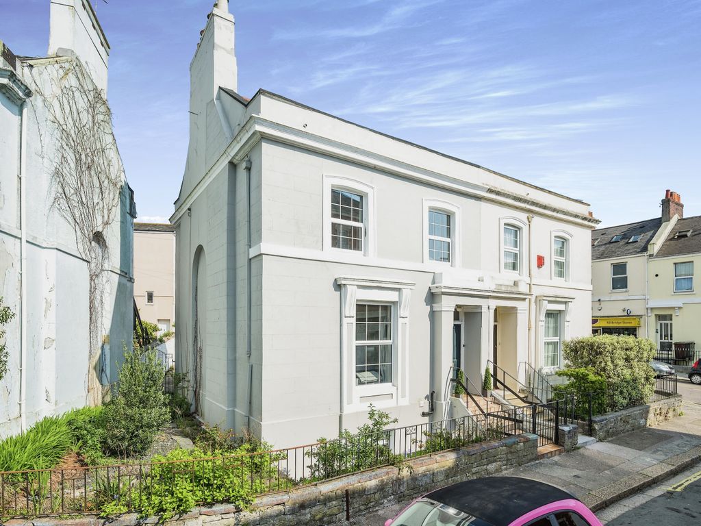 4 bed semidetached house for sale in Fellowes Place, Plymouth, Devon