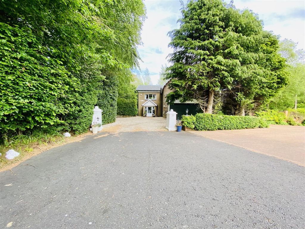 4 bed detached house for sale in Hamilton Road, Strathaven ML10 Zoopla