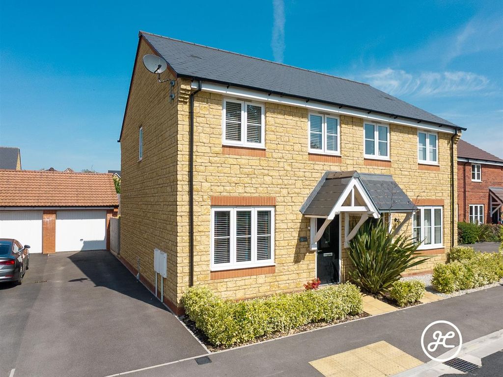 3 bed semidetached house for sale in Campion Way, Wilstock Village
