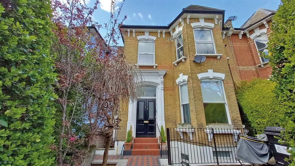3 bed flat for sale in Fountayne Road, London N16 Zoopla