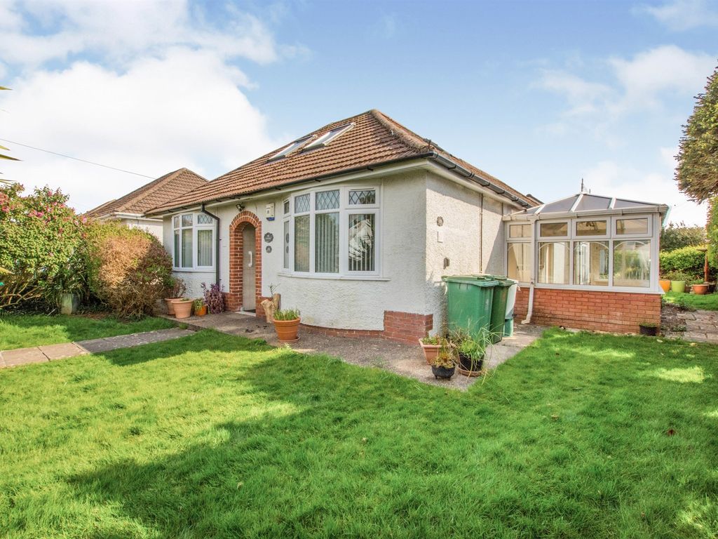 5 bed detached bungalow for sale in Heol Stradling, Whitchurch, Cardiff ...