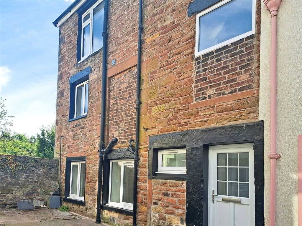 5 bed terraced house to rent in Street, Wigton, Cumbria CA7, £