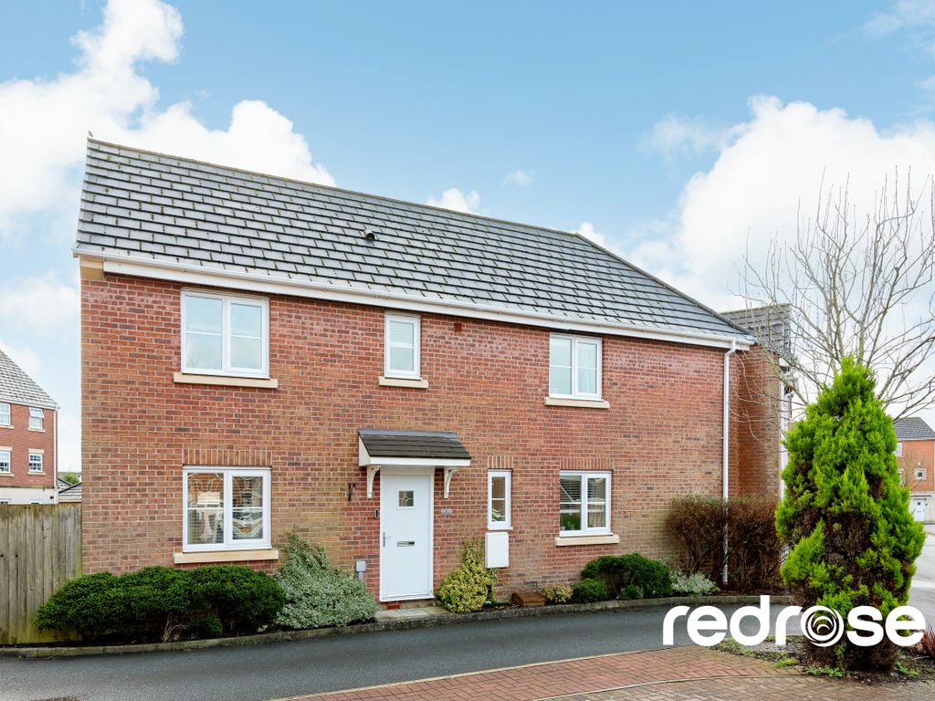 3 bed end terrace house for sale in Baker Close, Buckshaw Village, Chorley PR7, £200,000 Zoopla